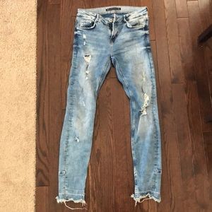 Zara Trafaluc distressed jeans